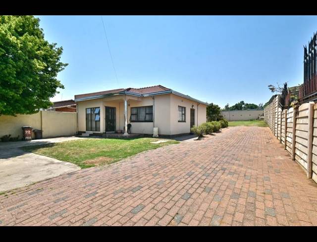 4 BEDROOM HOUSE FOR SALE IN LINDBERGH PARK